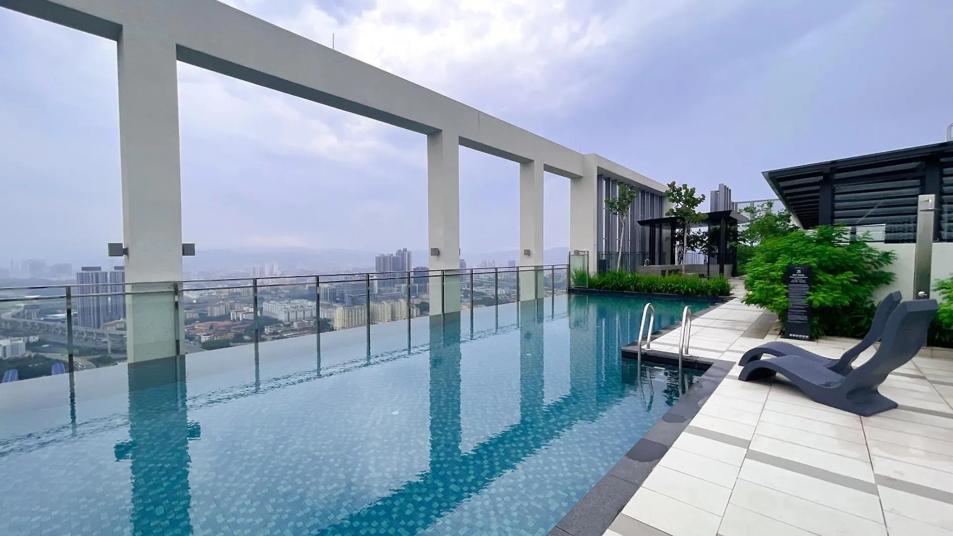 The Little Bali - Karaoke - 4 Pax Apartment Kuala Lumpur